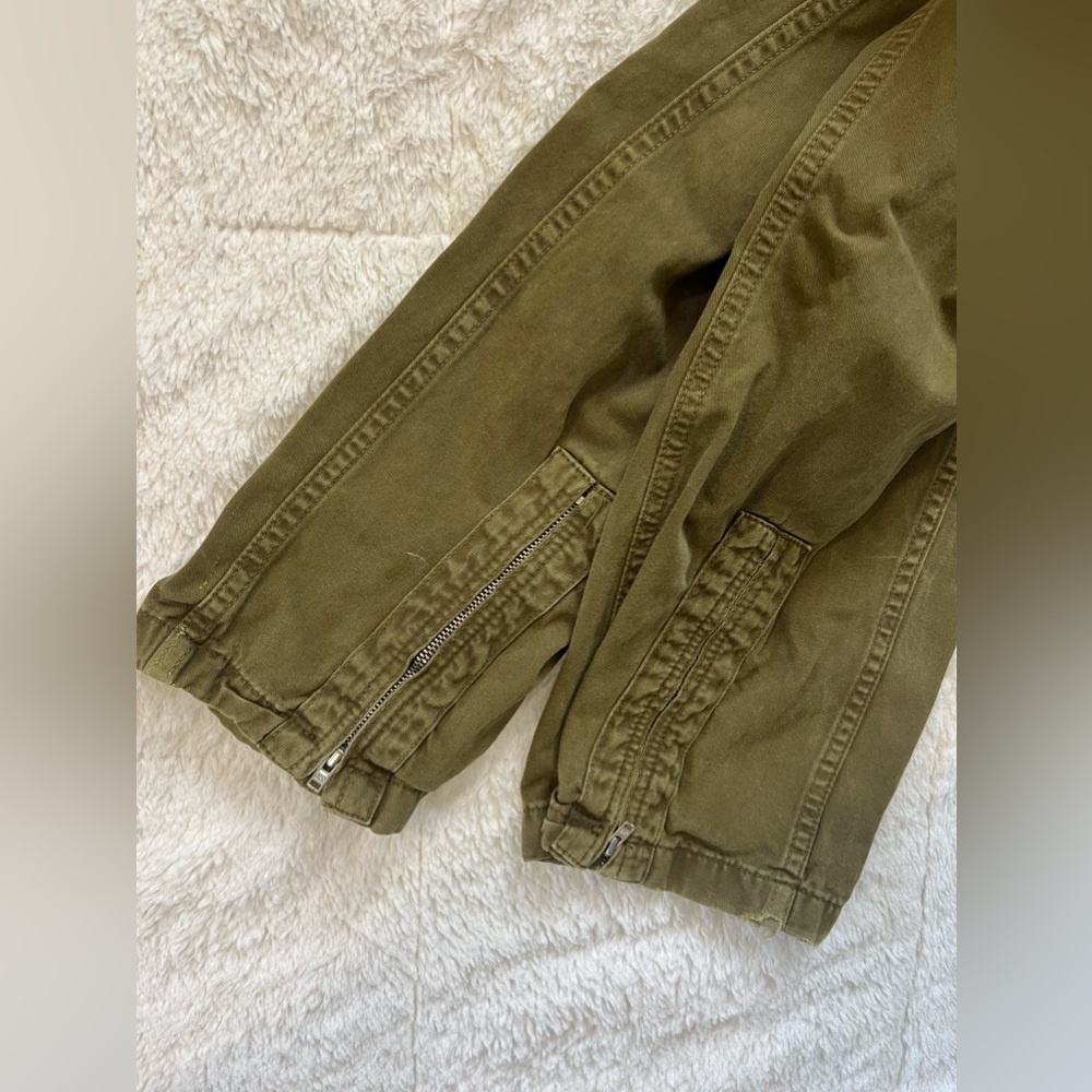 Zara Olive Green Straight Leg Cargo Pants with Zippered Ankle - Picture 7 of 7